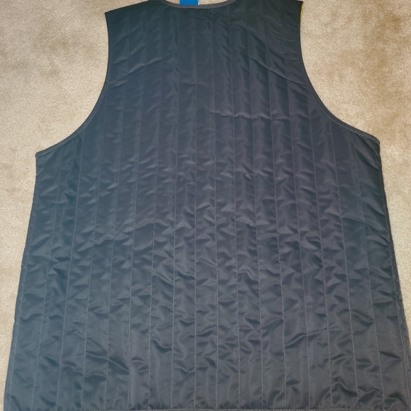 Mens Adidas Vest - Picture 3 of 3